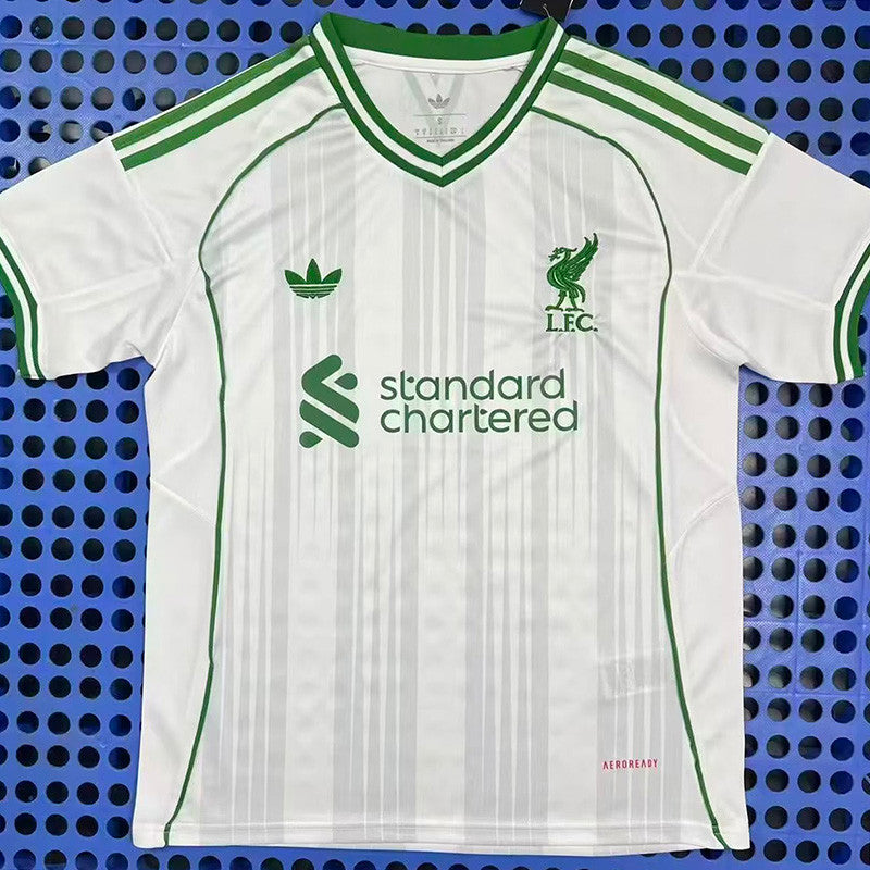 Liverpool 25/26 Training Blanc