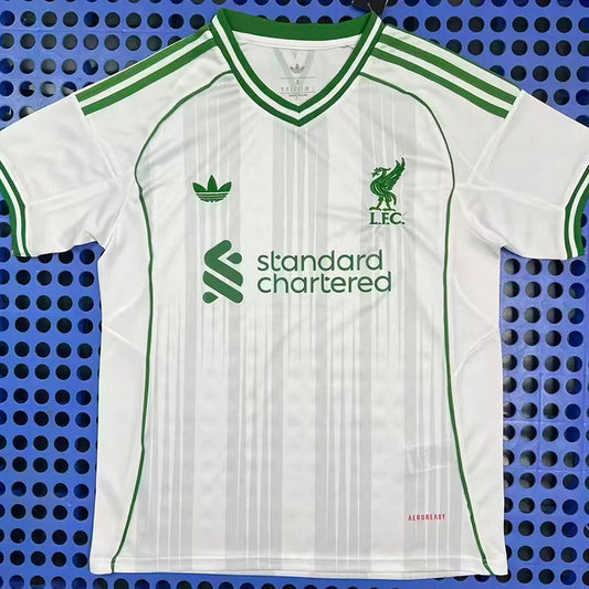 Liverpool 25/26 Training Blanc